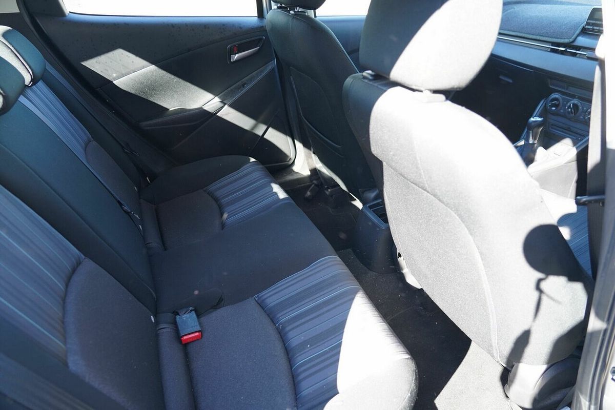 2015 Mazda 2 Maxx DJ Series