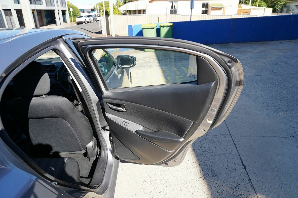 2015 Mazda 2 Maxx DJ Series