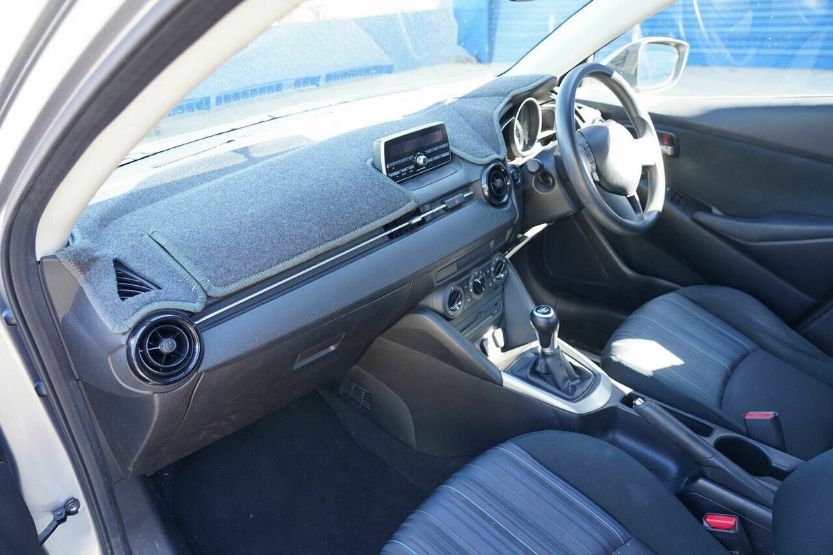 2015 Mazda 2 Maxx DJ Series