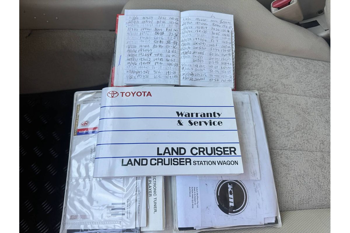 2002 Toyota Landcruiser GXL HDJ100R