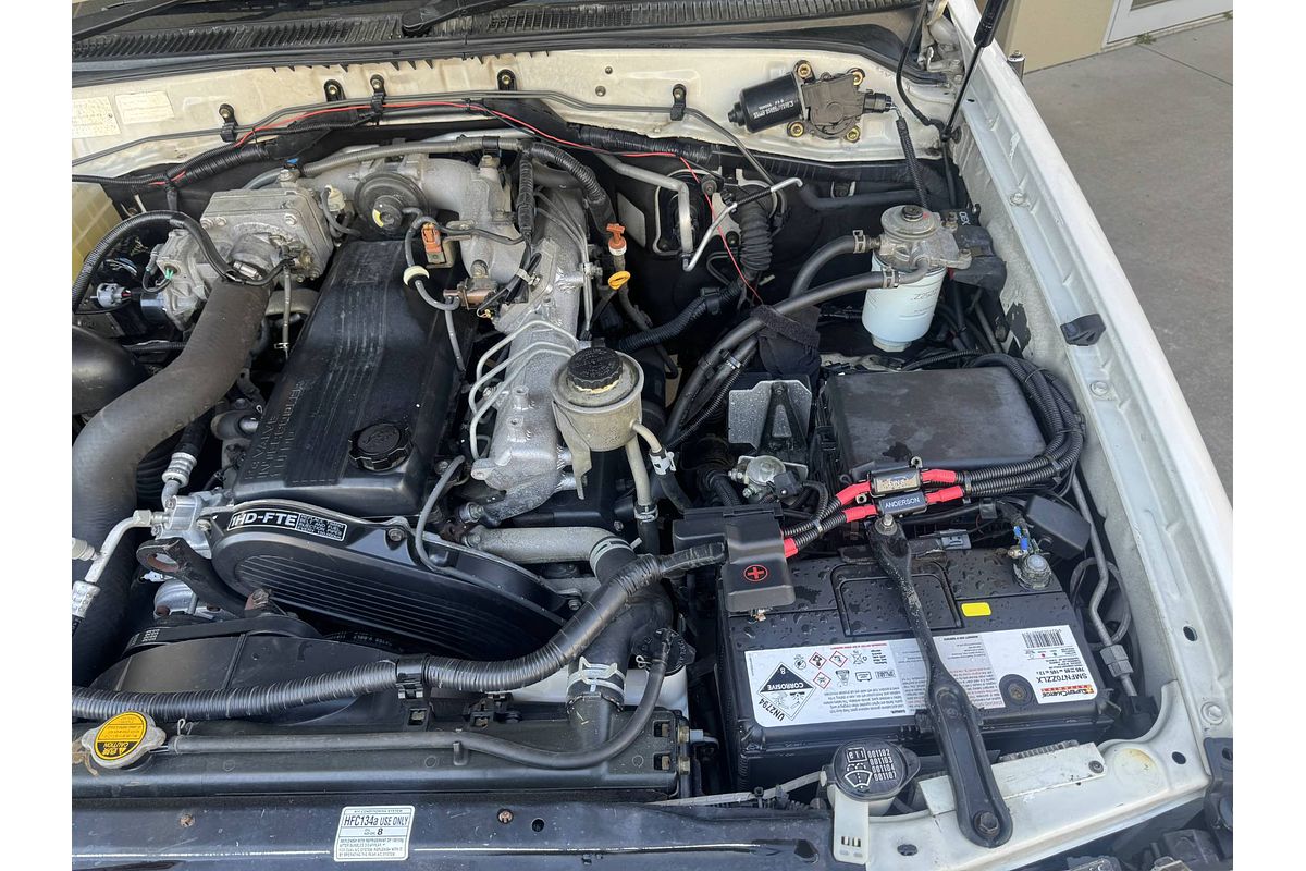 2002 Toyota Landcruiser GXL HDJ100R