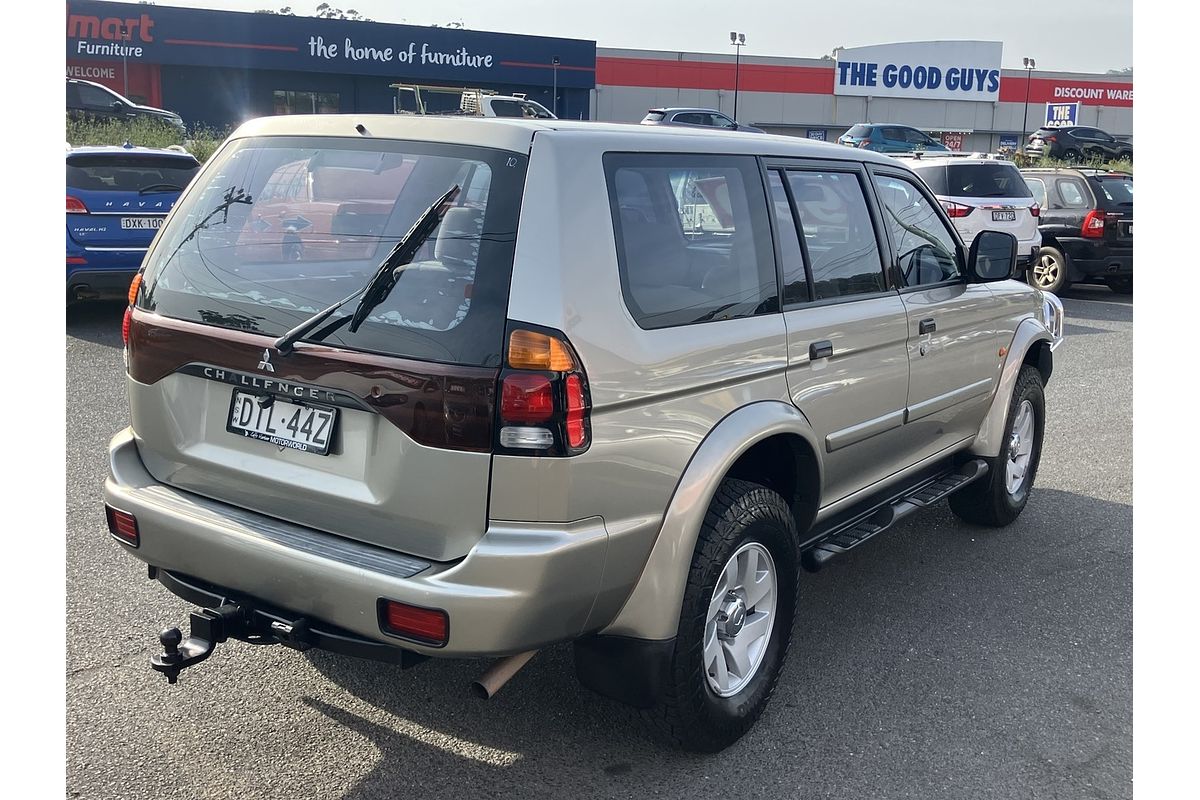 2004 Mitsubishi Challenger PA