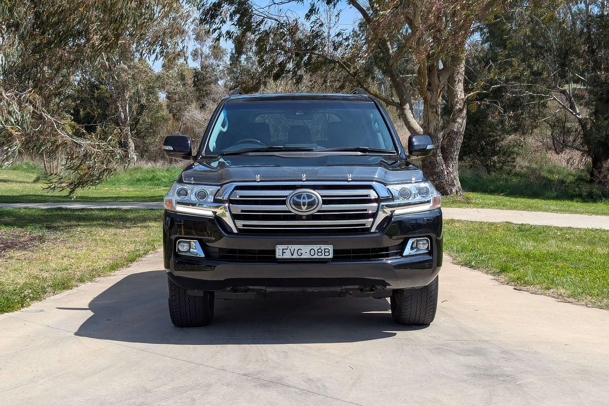 2016 Toyota Landcruiser Sahara VDJ200R