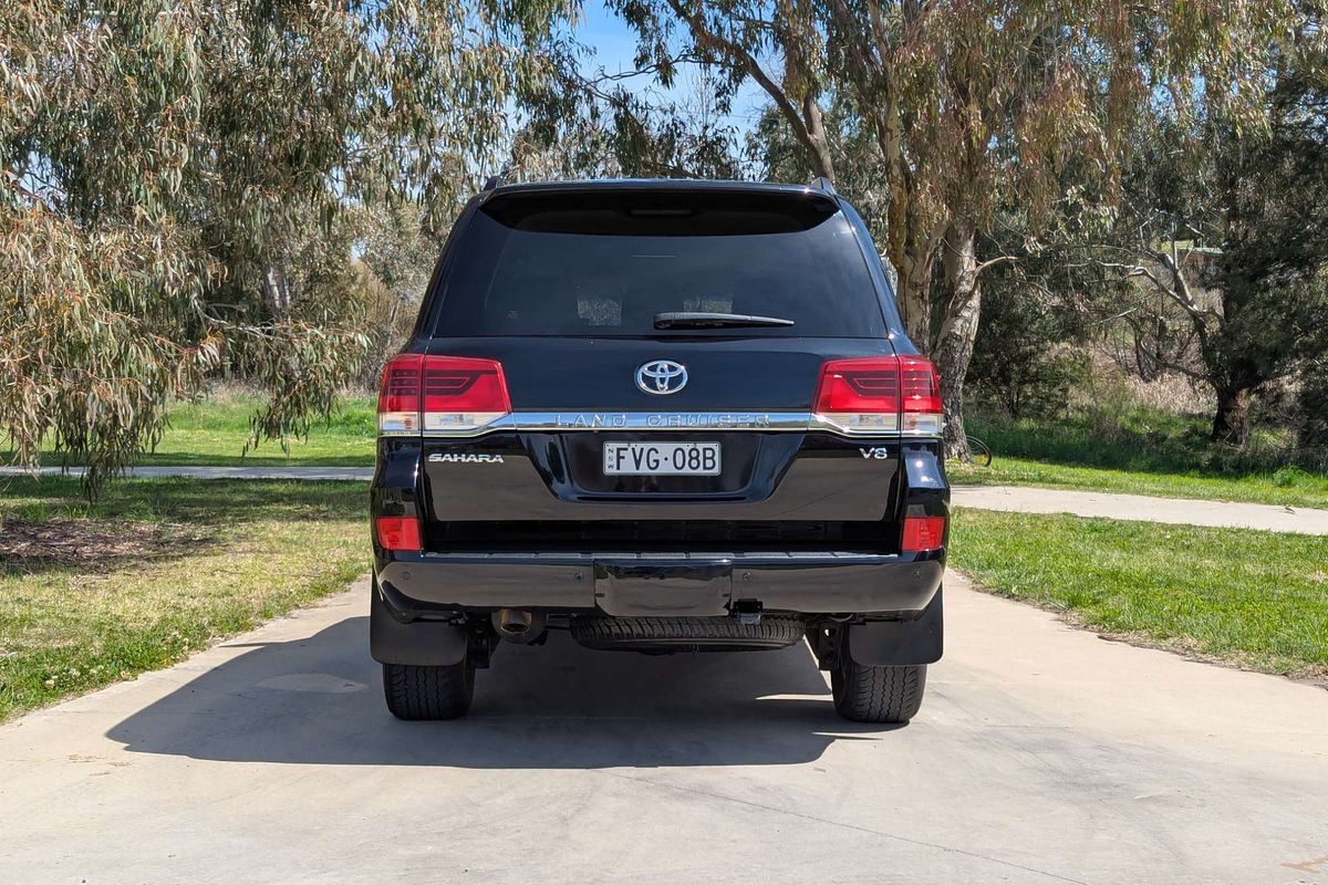 2016 Toyota Landcruiser Sahara VDJ200R