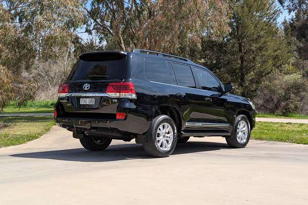 2016 Toyota Landcruiser Sahara VDJ200R