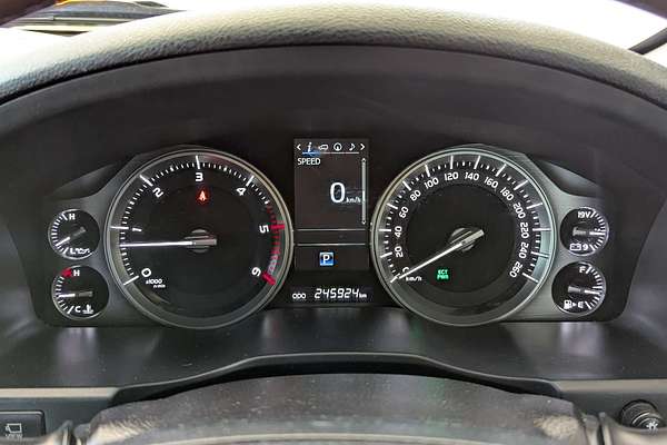 2016 Toyota Landcruiser Sahara VDJ200R