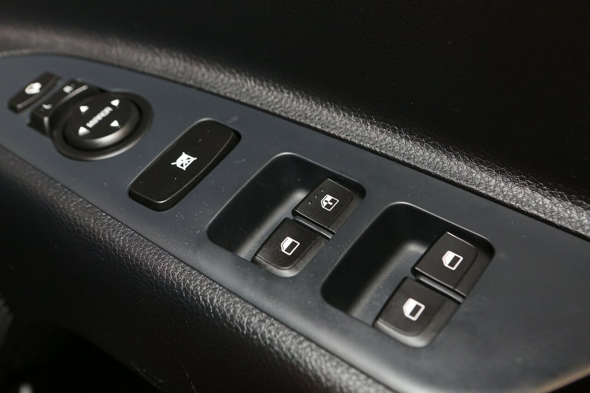 2024 Kia Stonic S YB