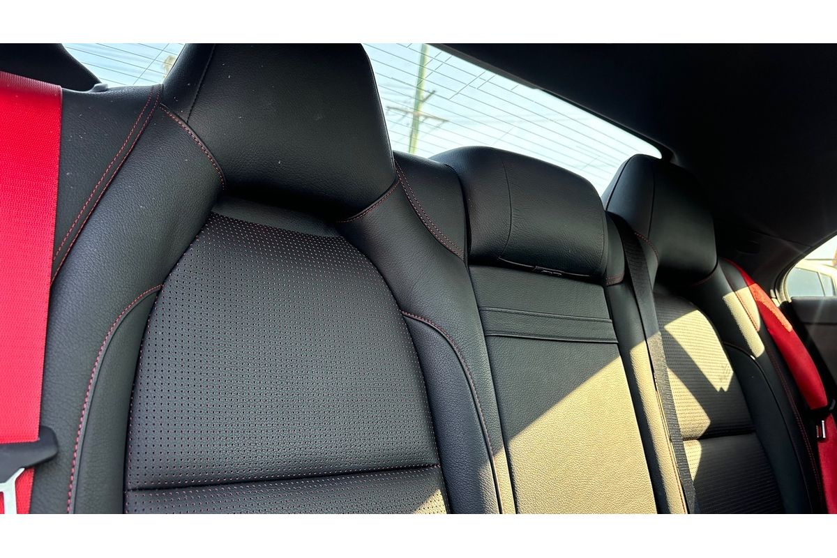 2014 Mercedes-Benz 250 4Matic 117