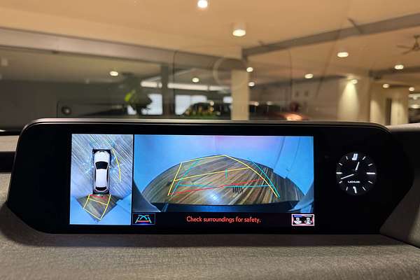 2022 Lexus UX UX300e Sports Luxury KMA10R