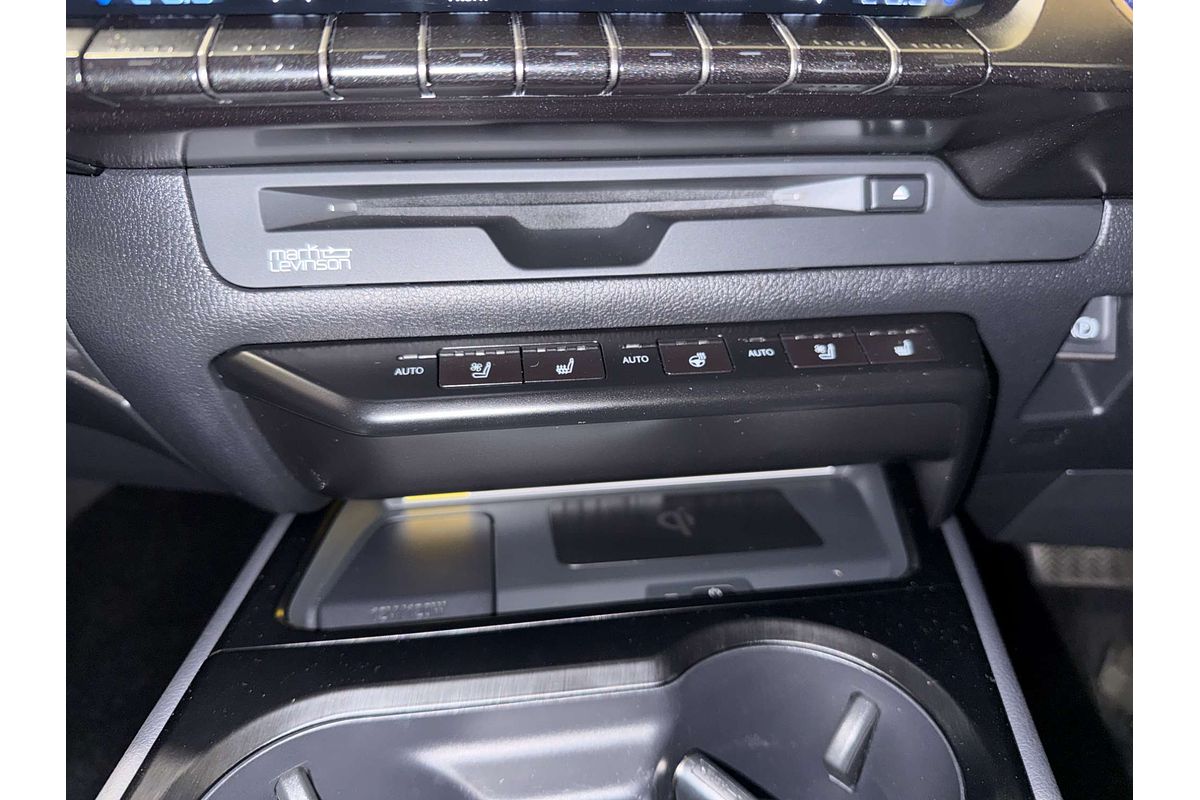 2022 Lexus UX UX300e Sports Luxury KMA10R