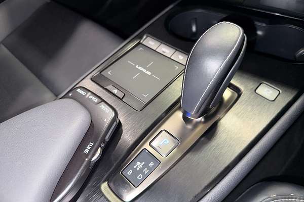 2022 Lexus UX UX300e Sports Luxury KMA10R