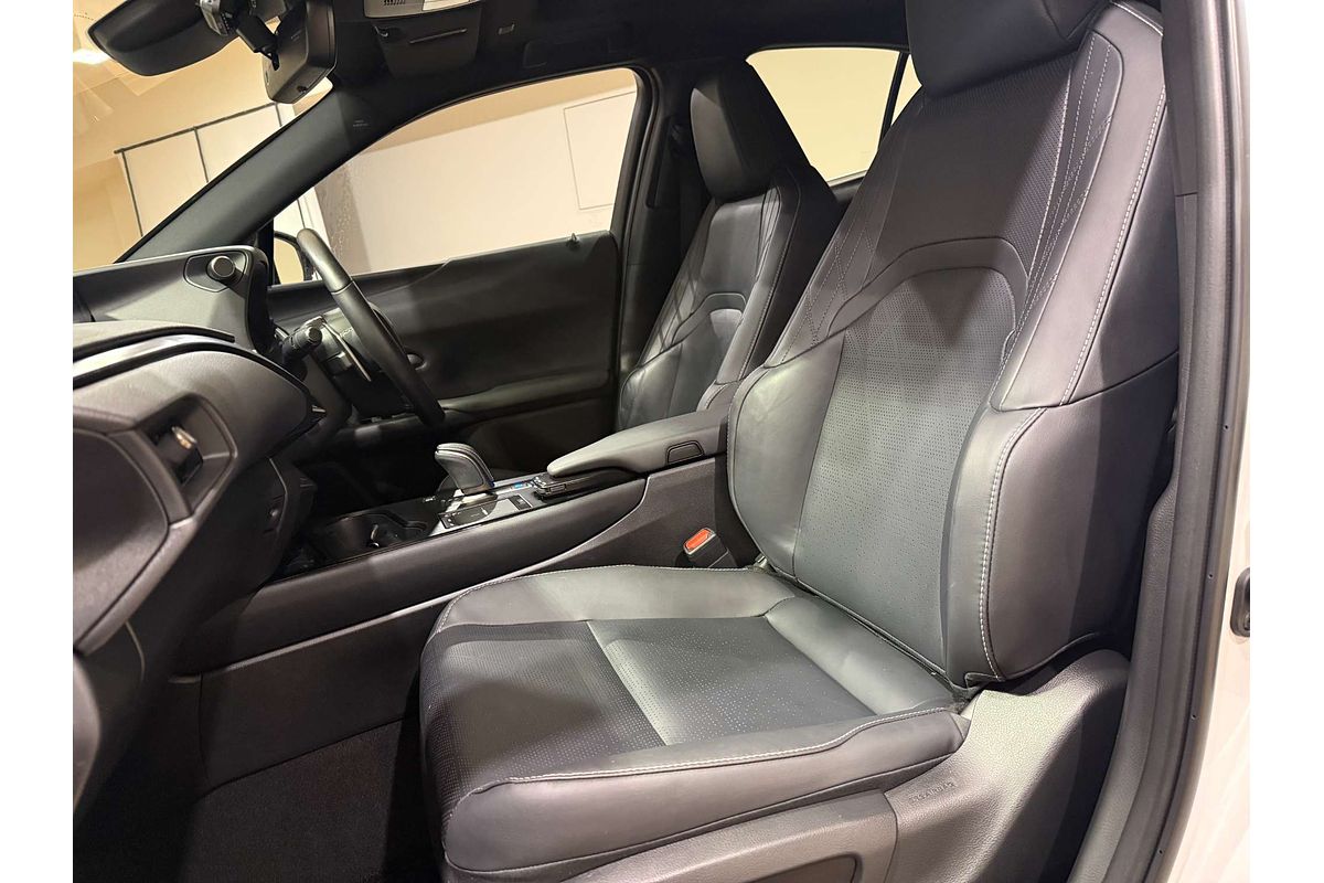 2022 Lexus UX UX300e Sports Luxury KMA10R