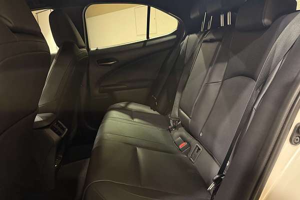 2022 Lexus UX UX300e Sports Luxury KMA10R