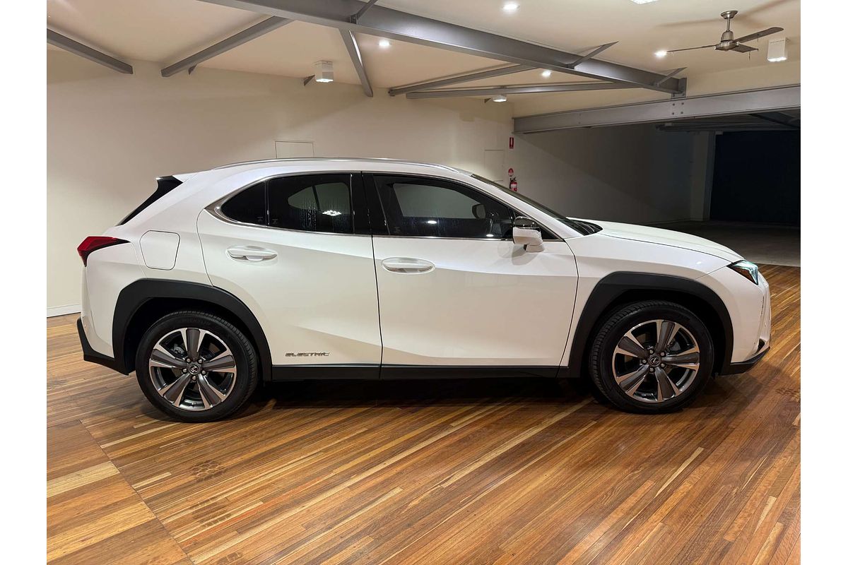2022 Lexus UX UX300e Sports Luxury KMA10R