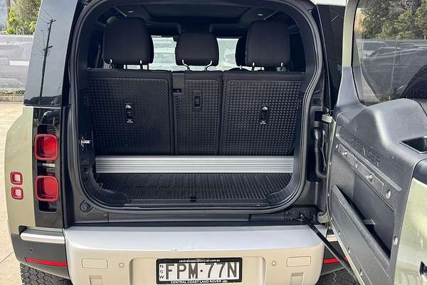 2021 Land Rover Defender 90 P300 L663