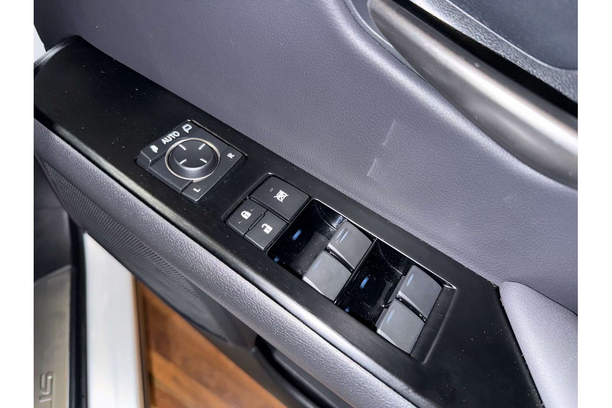 2022 Lexus UX UX300e Sports Luxury KMA10R