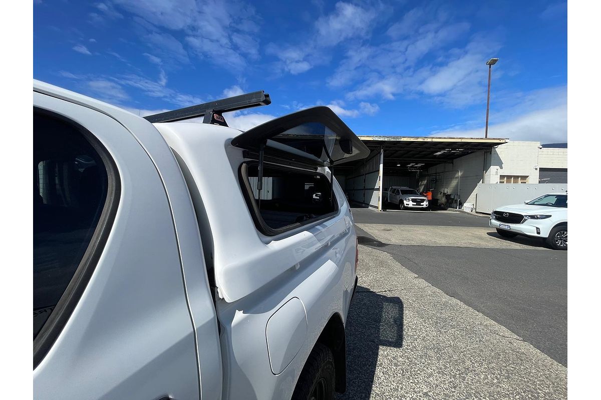 2018 Toyota Hilux SR GUN126R 4X4