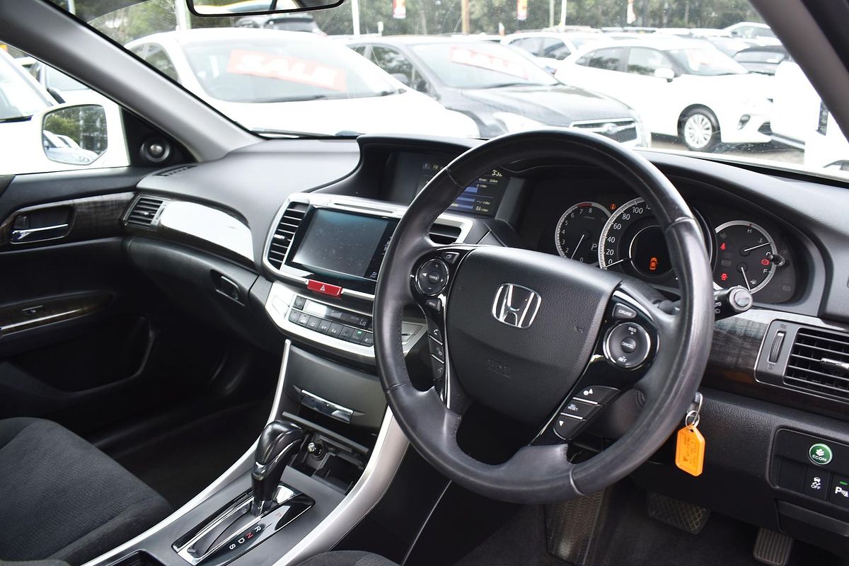 2015 Honda Accord VTi-S 9th Gen