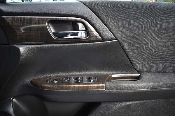 2015 Honda Accord VTi-S 9th Gen