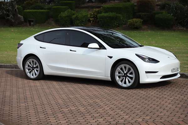 2022 Tesla Model 3 Long Range