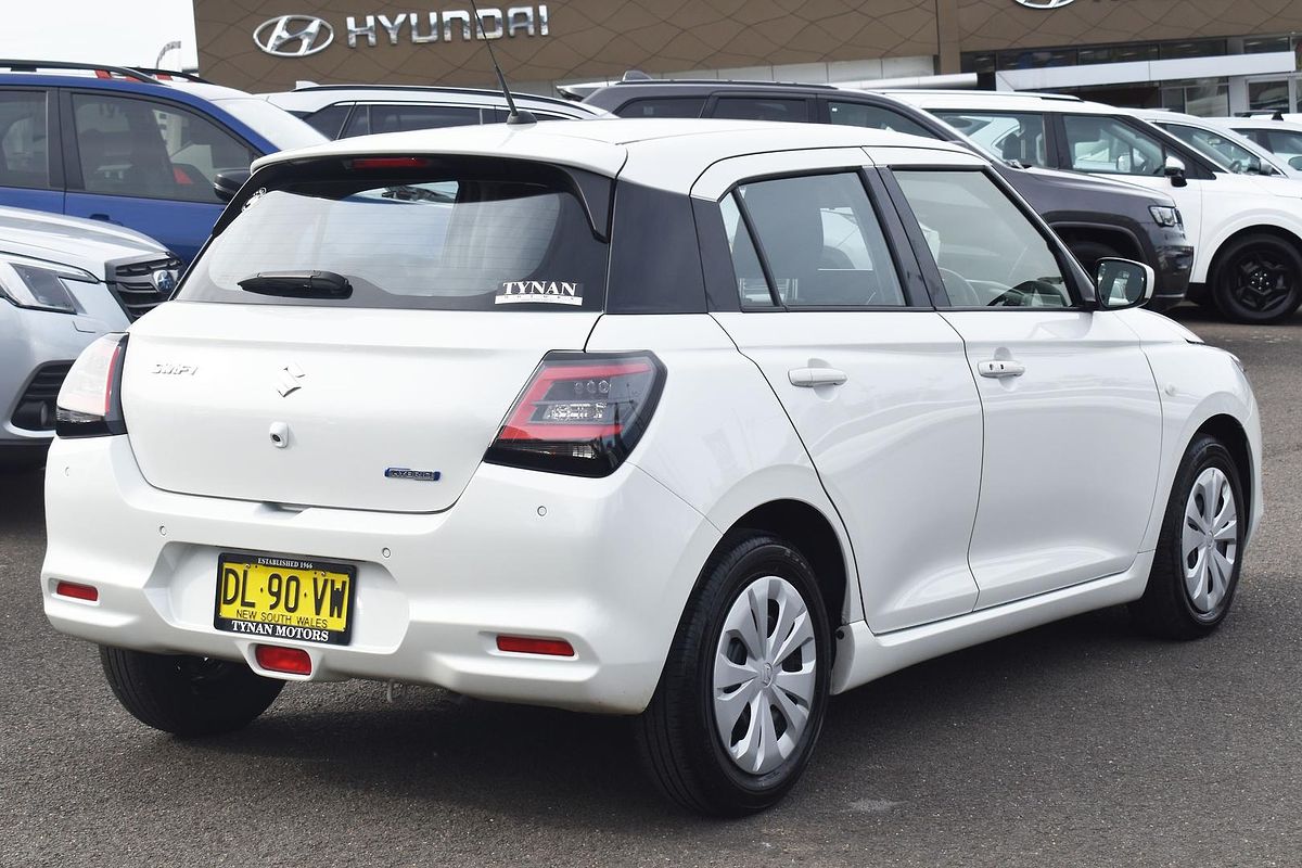 2024 Suzuki Swift Hybrid UZ