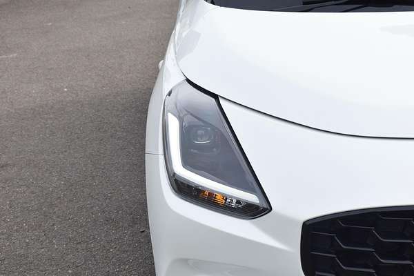 2024 Suzuki Swift Hybrid UZ