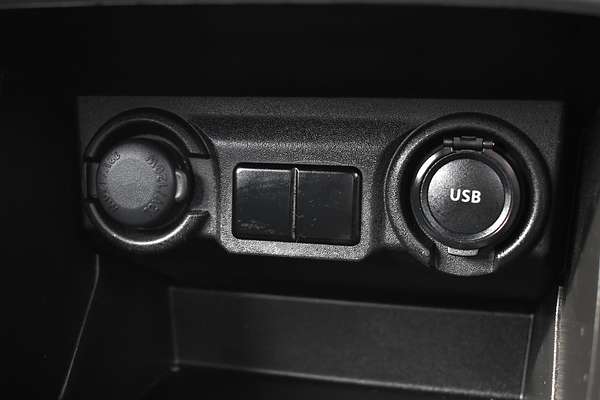 2024 Suzuki Swift Hybrid UZ