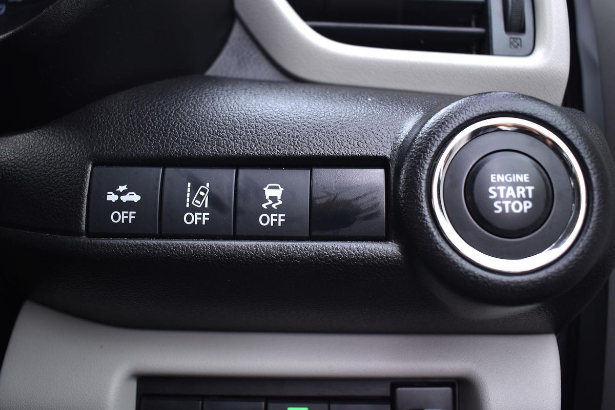 2024 Suzuki Swift Hybrid UZ