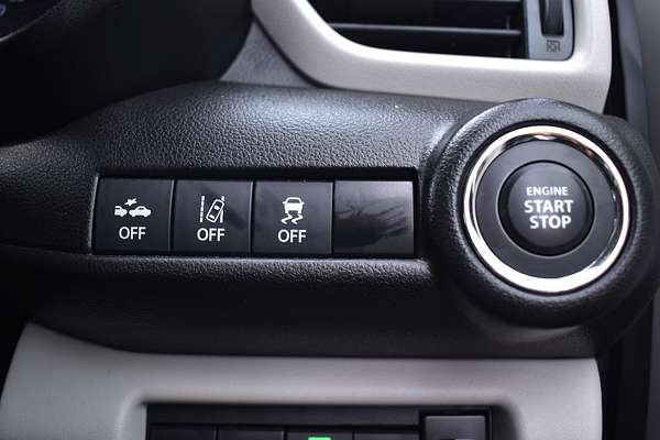 2024 Suzuki Swift Hybrid UZ