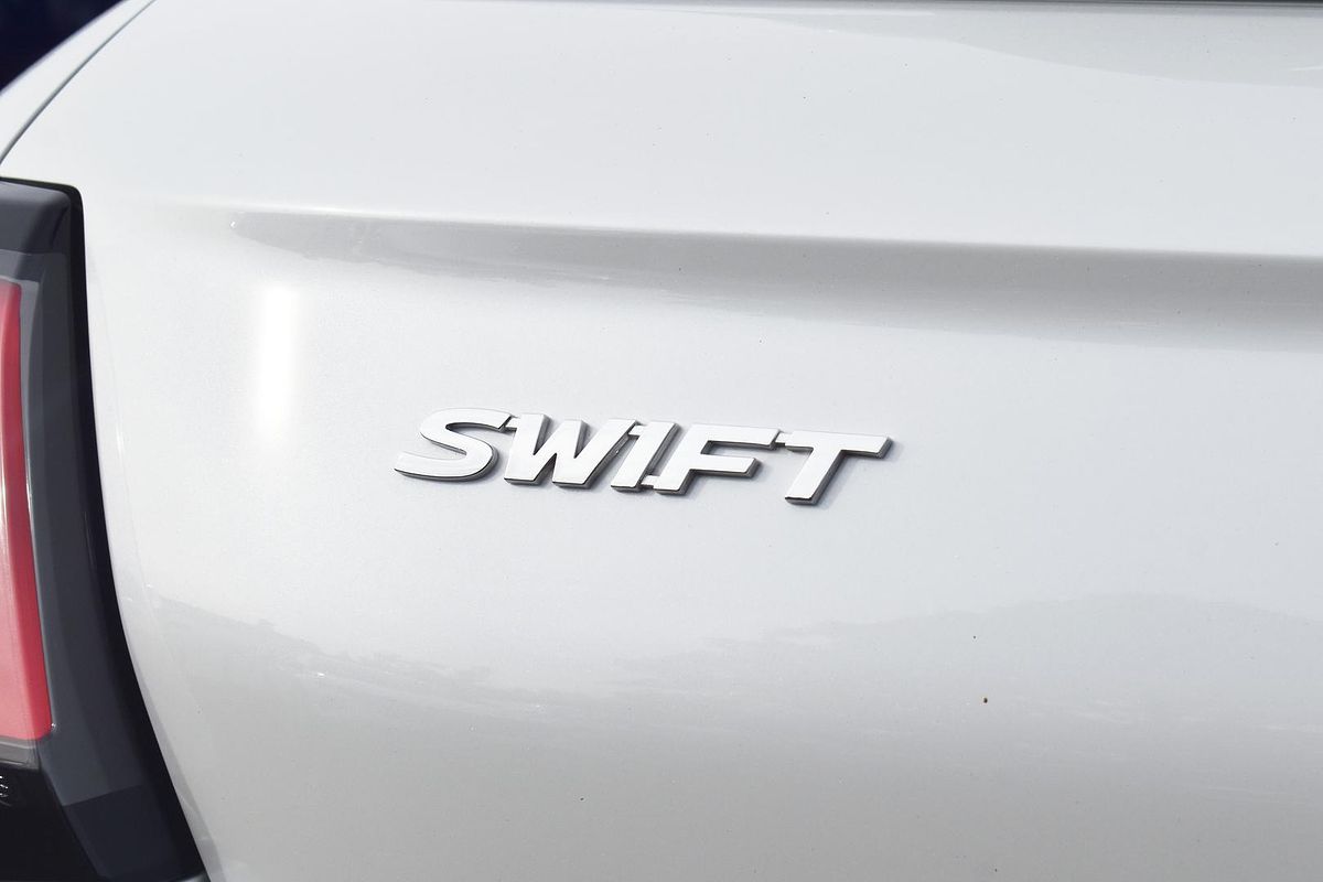 2024 Suzuki Swift Hybrid UZ
