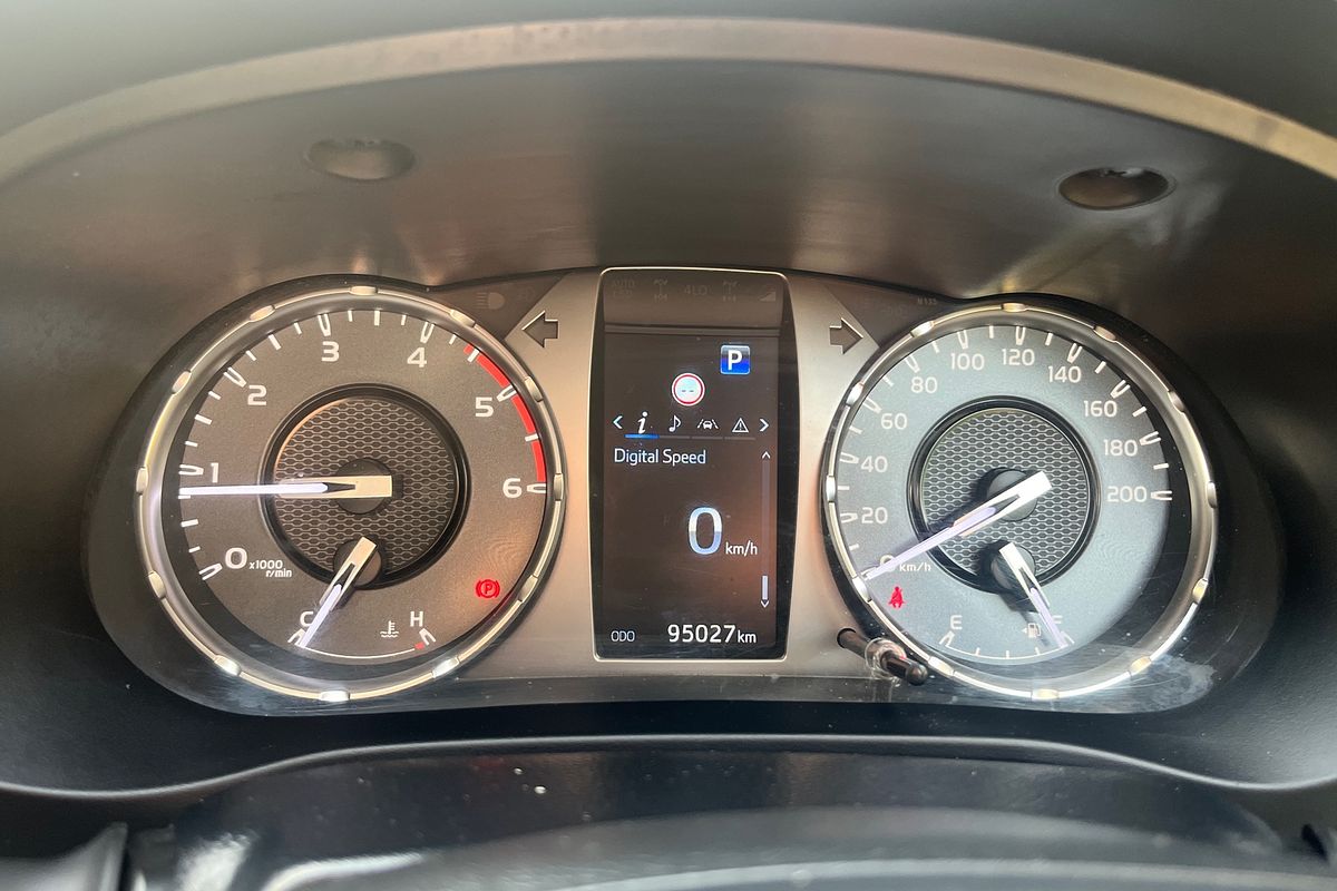 2021 Toyota Hilux SR GUN126R 4X4