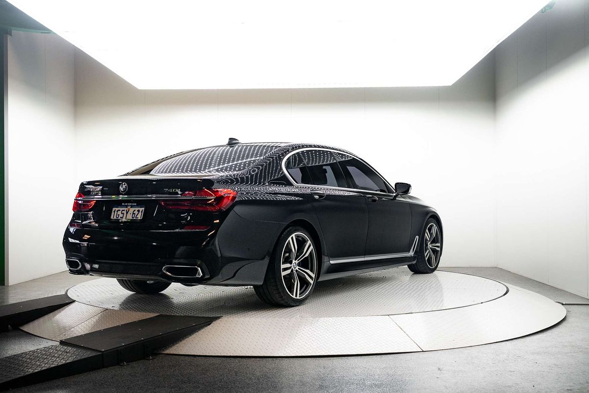 2019 BMW 7 Series 740i G11