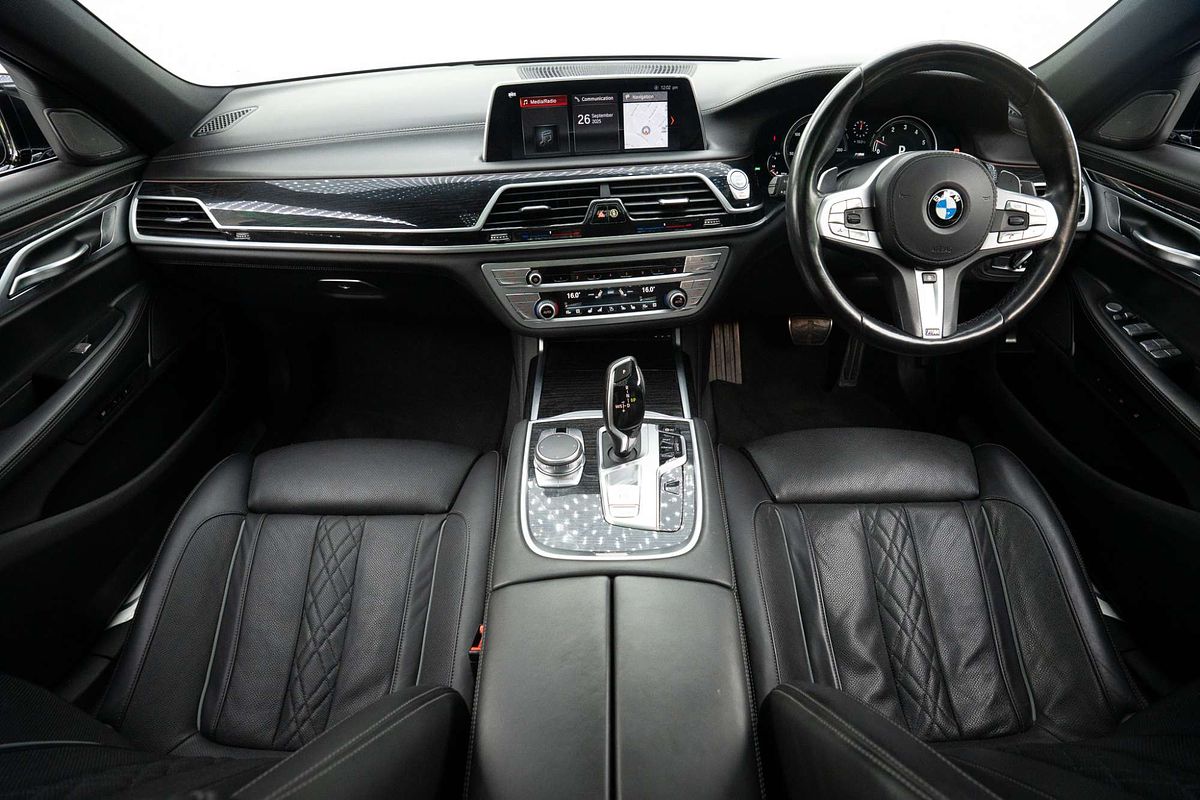 2019 BMW 7 Series 740i G11