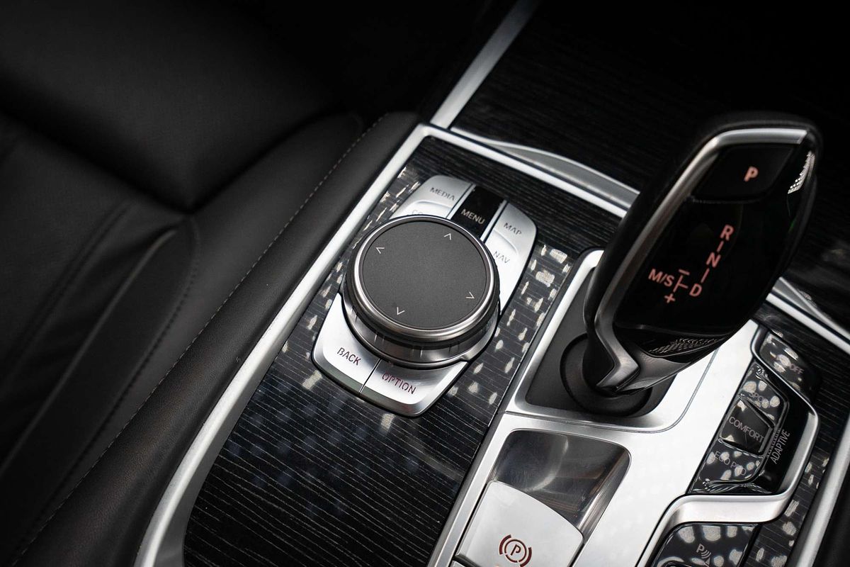 2019 BMW 7 Series 740i G11