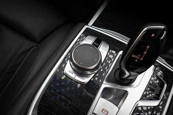 2019 BMW 7 Series 740i G11