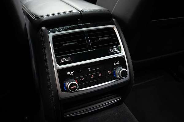 2019 BMW 7 Series 740i G11