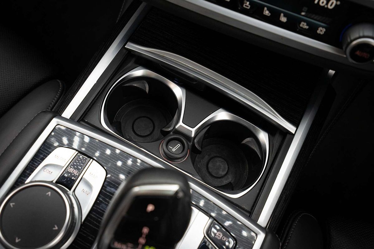 2019 BMW 7 Series 740i G11