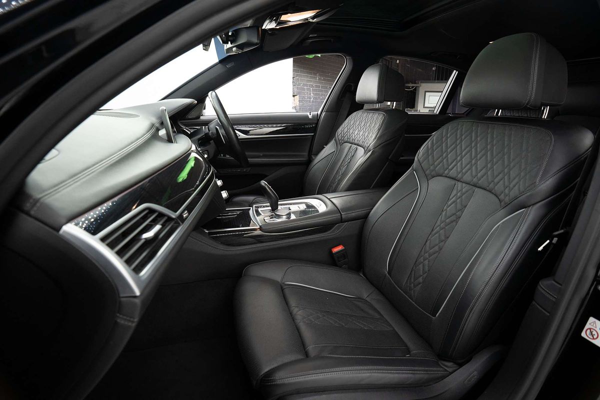 2019 BMW 7 Series 740i G11