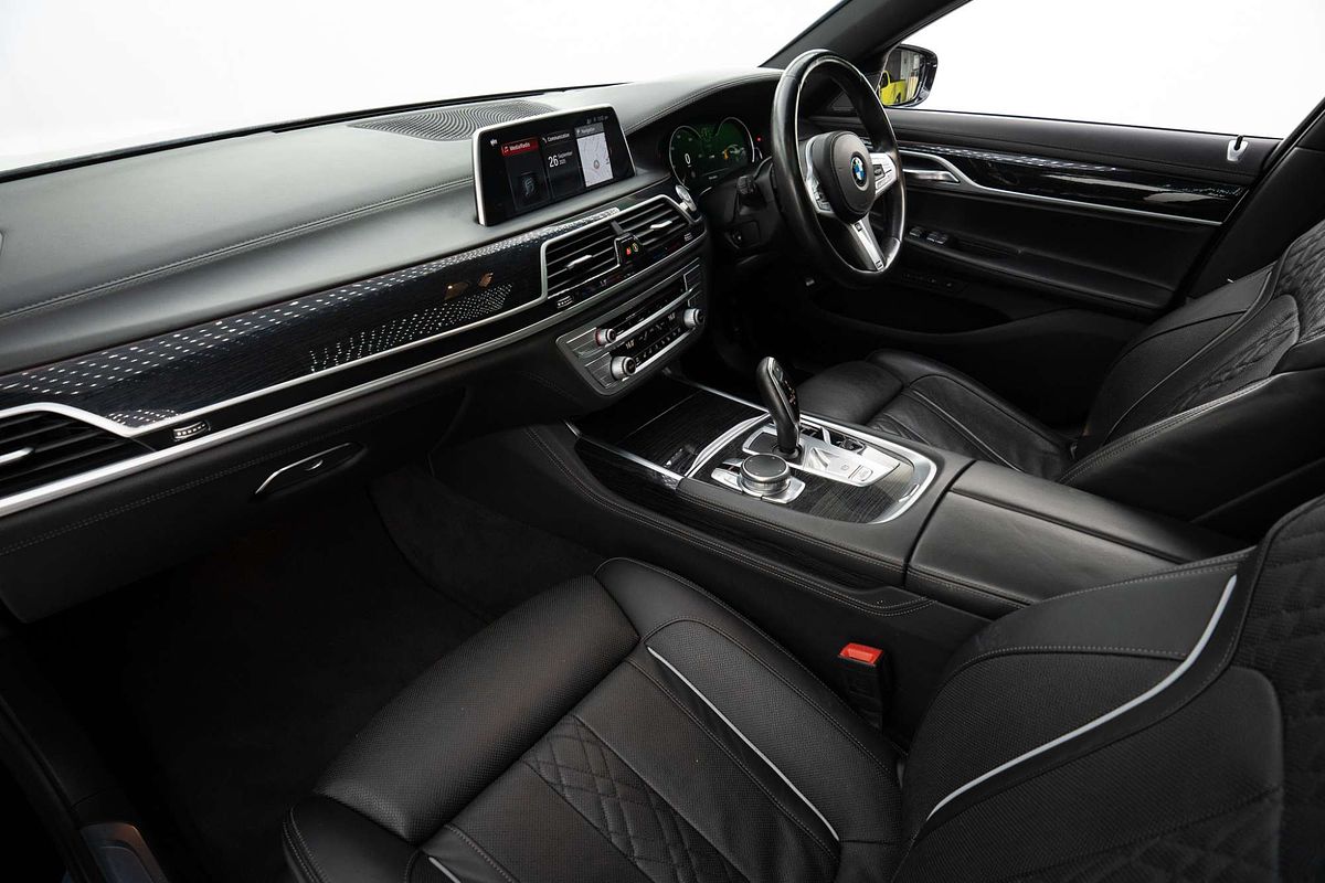 2019 BMW 7 Series 740i G11