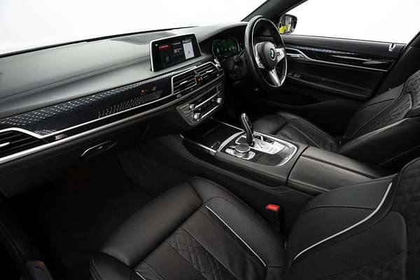2019 BMW 7 Series 740i G11