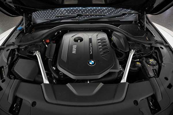 2019 BMW 7 Series 740i G11