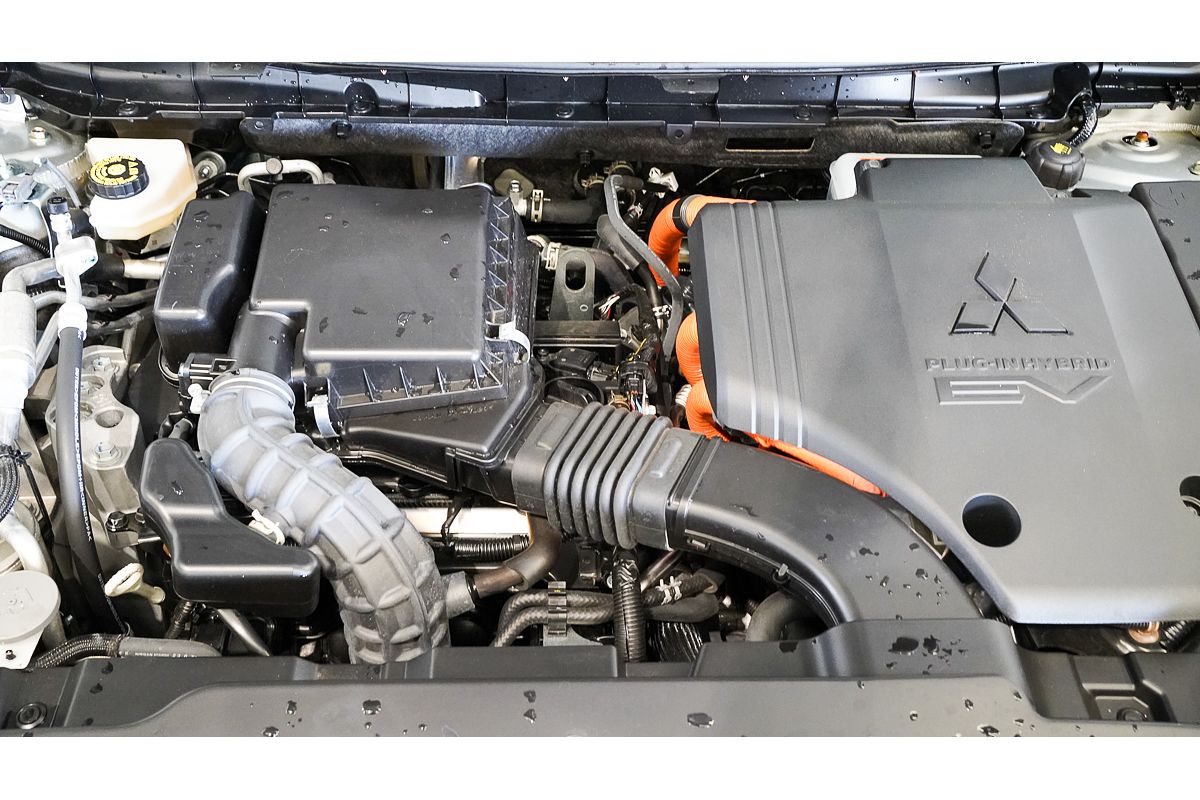 2023 Mitsubishi Outlander PHEV Aspire ZM