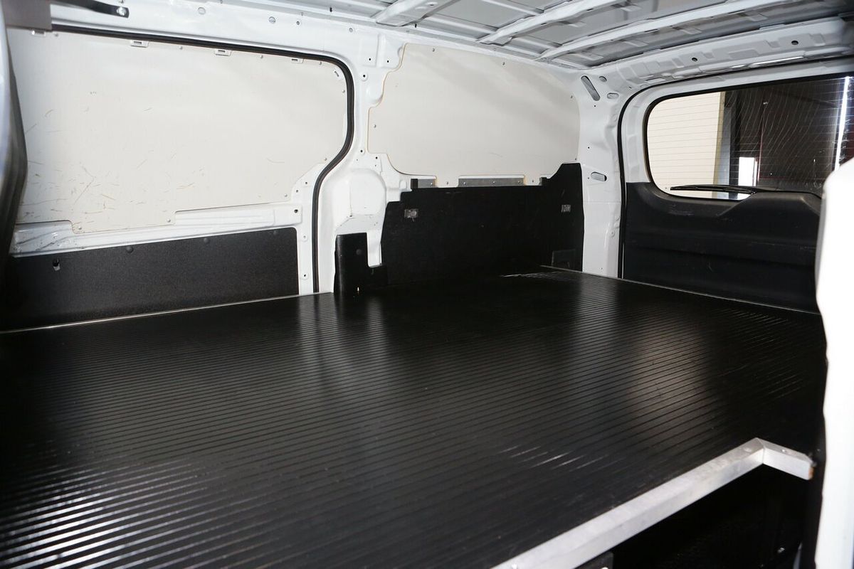 2022 LDV G10 + SV7C