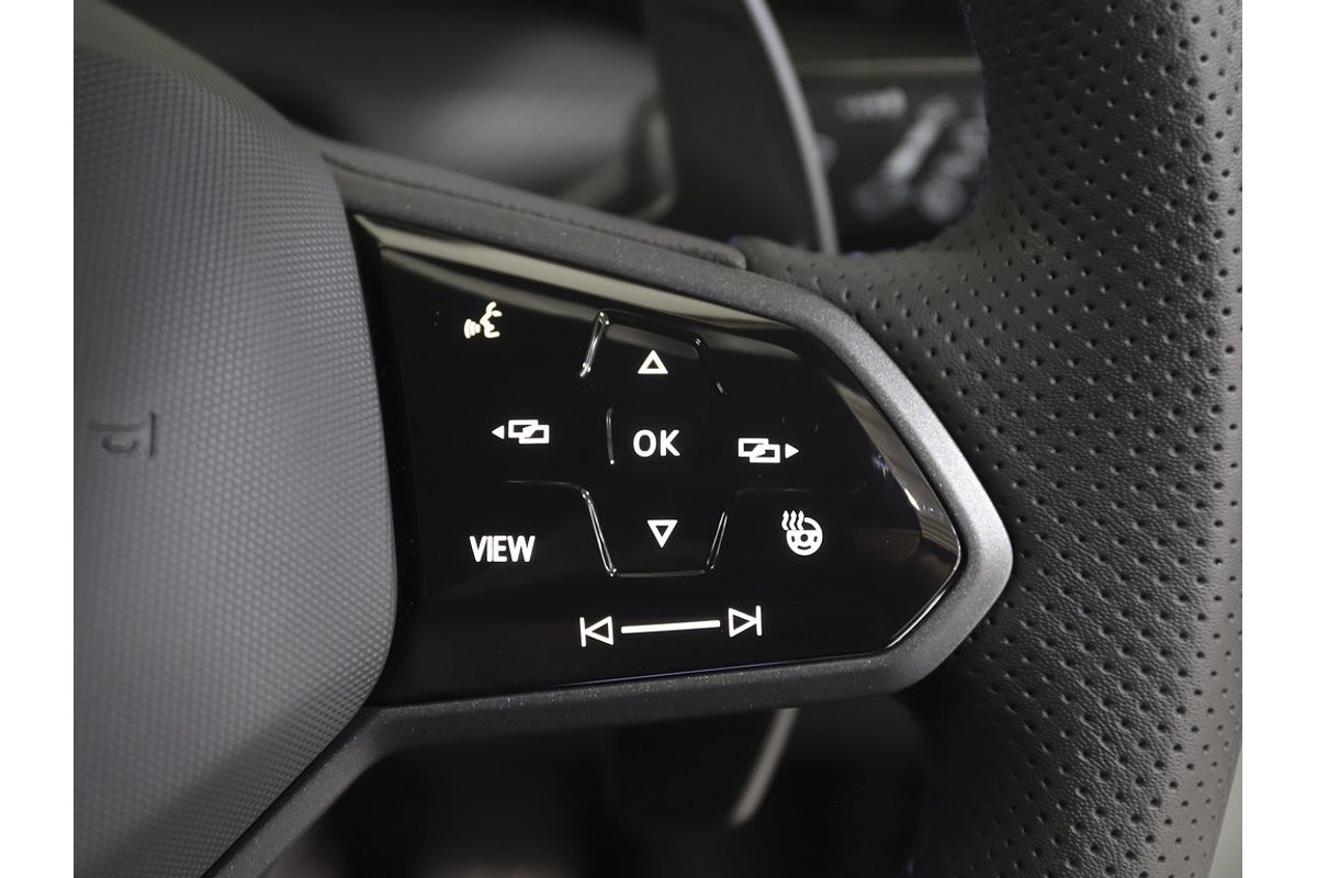 2024 Volkswagen Golf R 8