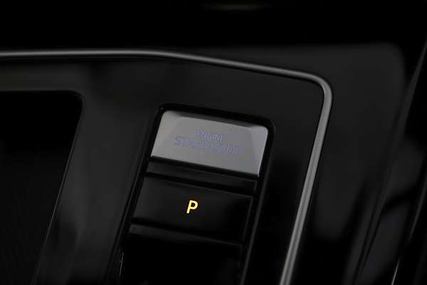 2024 Volkswagen Golf R 8