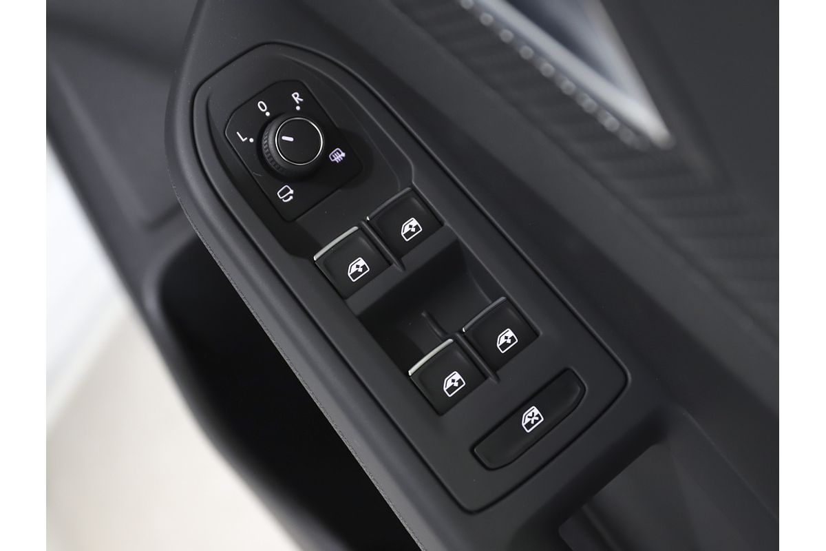 2024 Volkswagen Golf R 8