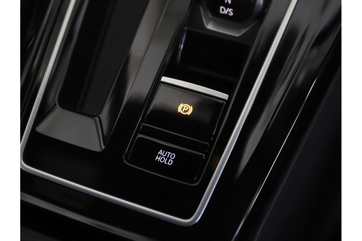 2024 Volkswagen Golf R 8