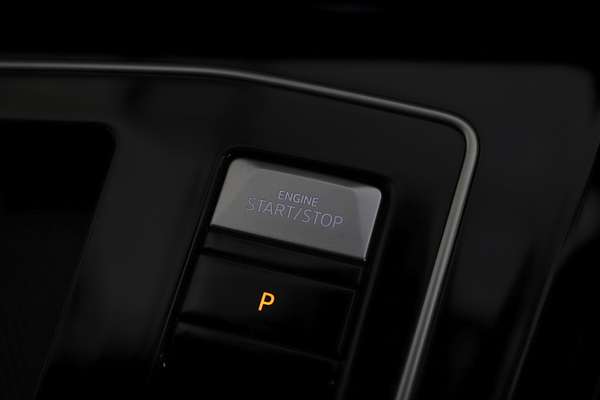 2024 Volkswagen Golf R 8