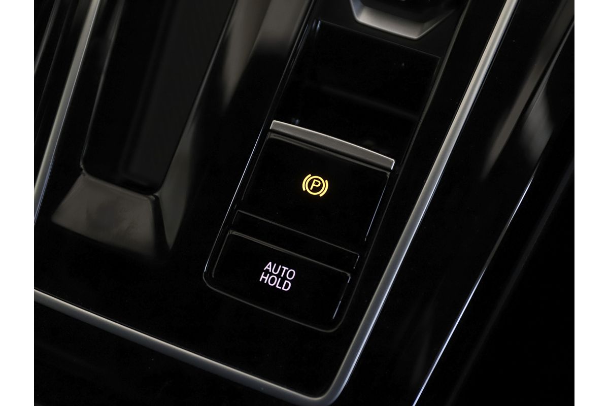 2024 Volkswagen Golf R 8