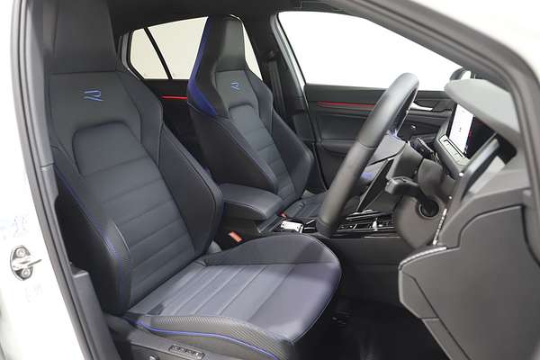 2024 Volkswagen Golf R 8